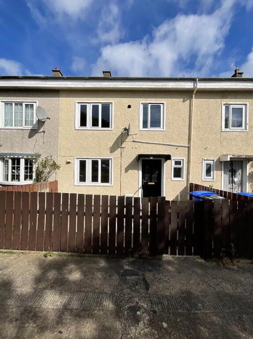 15 Highburn Crescent 1 of 12