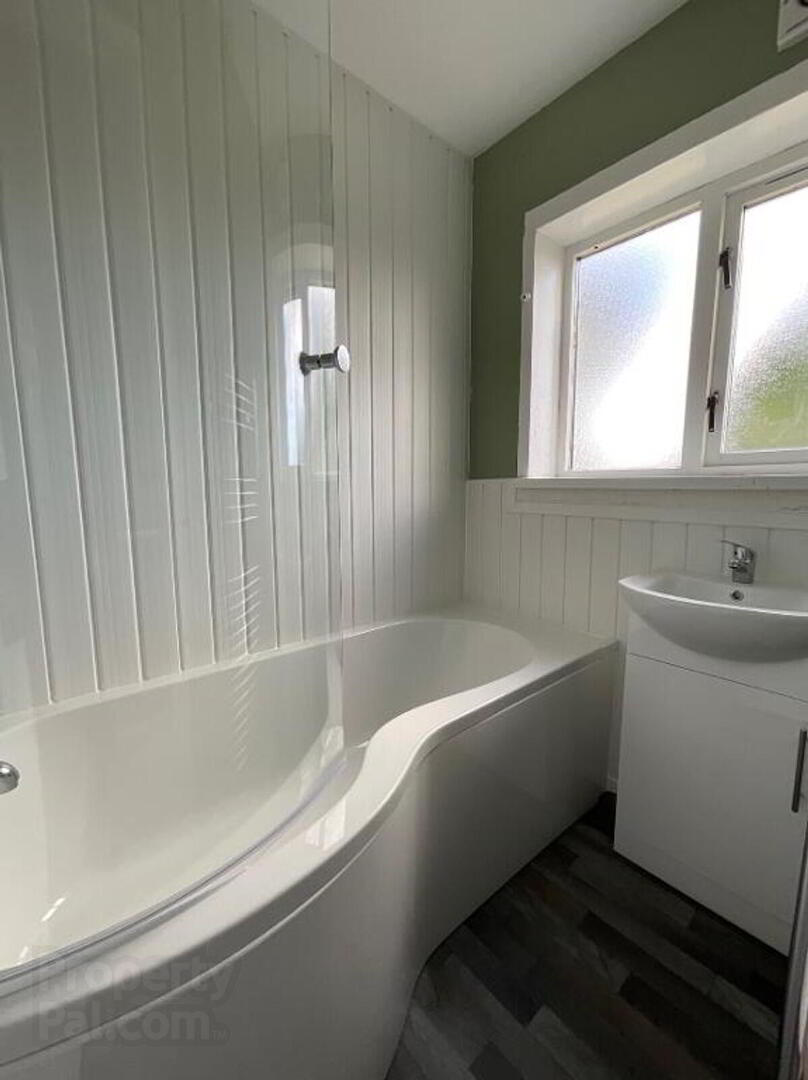 15 Highburn Crescent 9 of 12