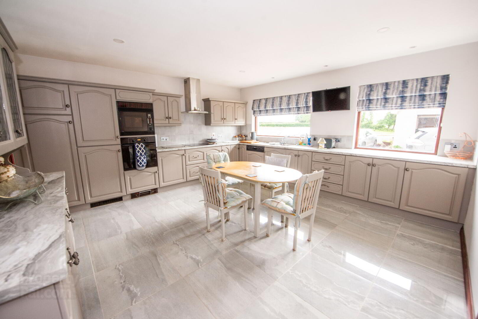 86 Tullygarden Road 19 of 43