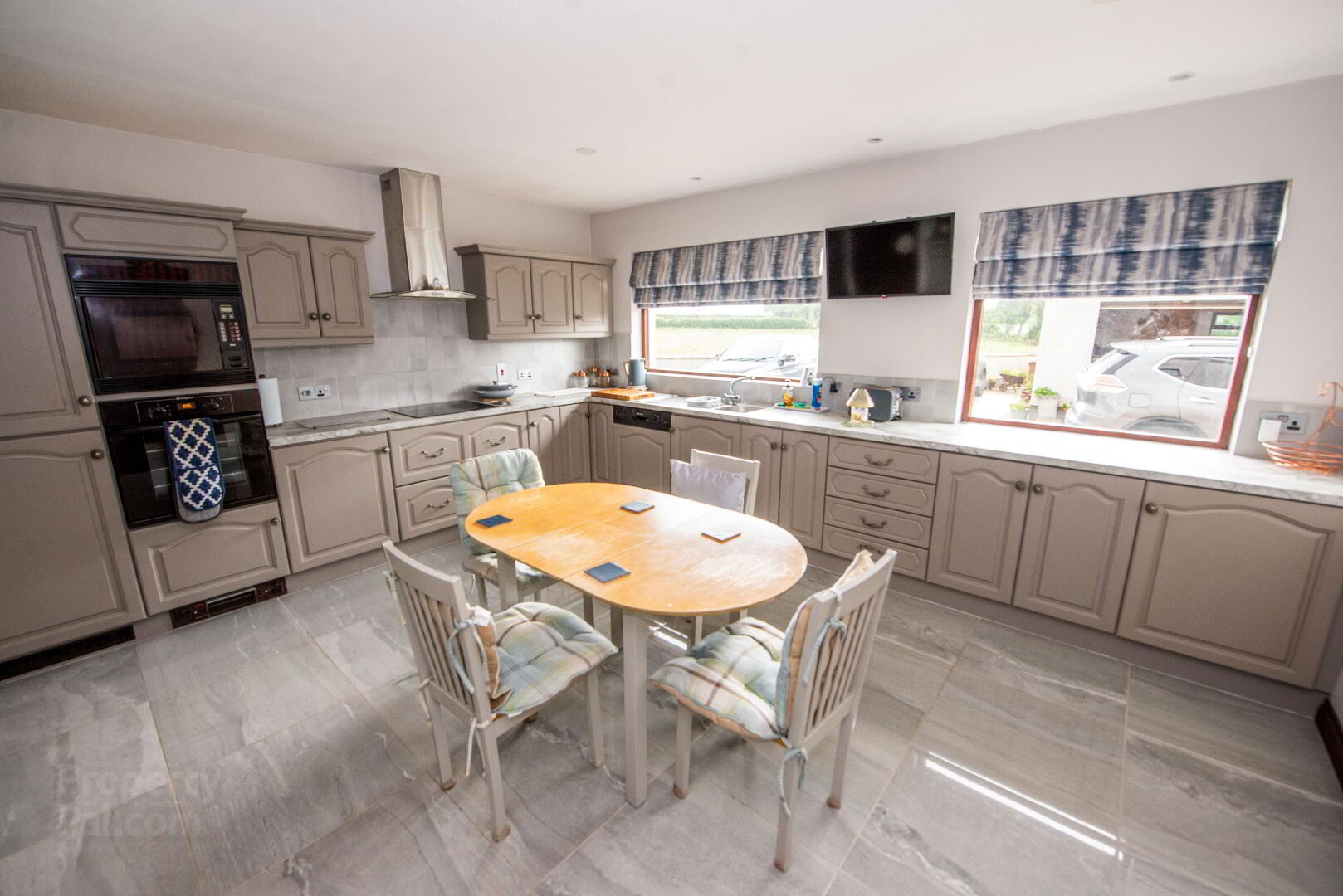 86 Tullygarden Road 21 of 43