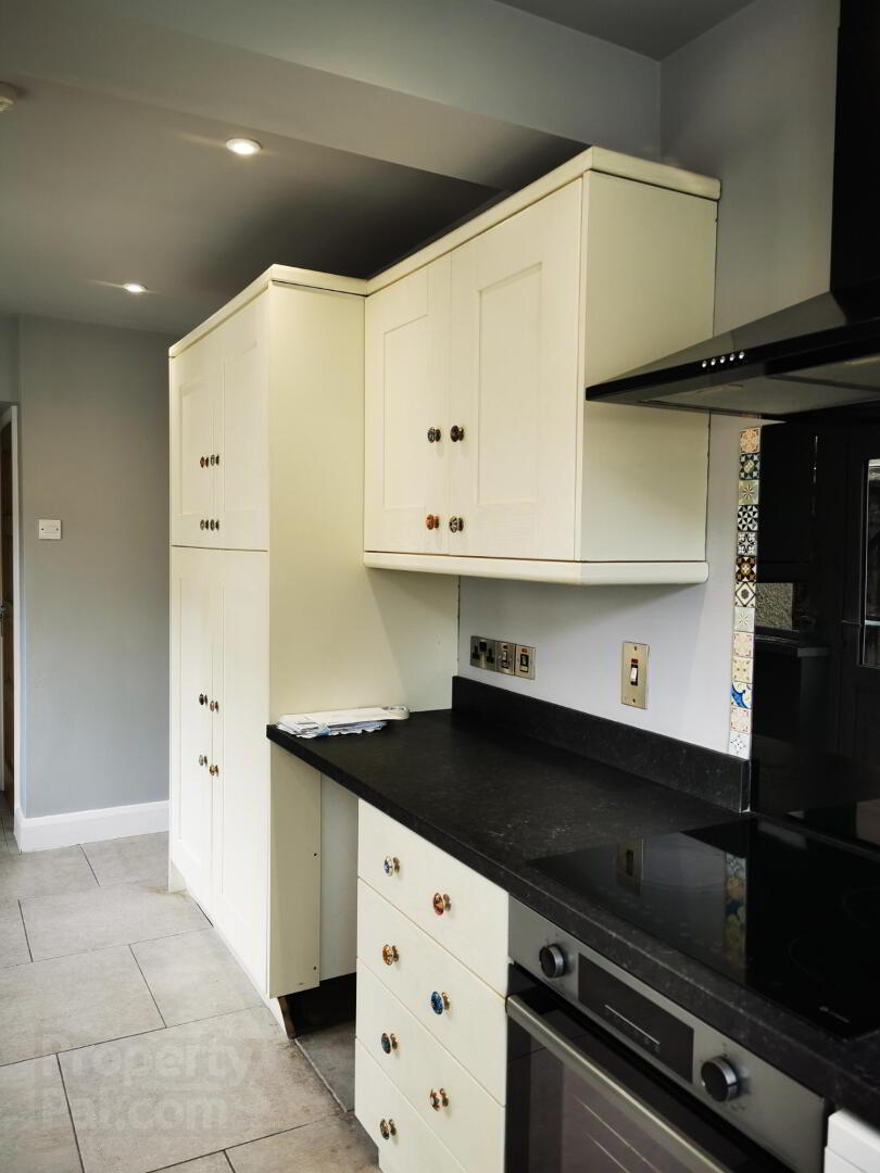158 Woodvale Road 6 of 18