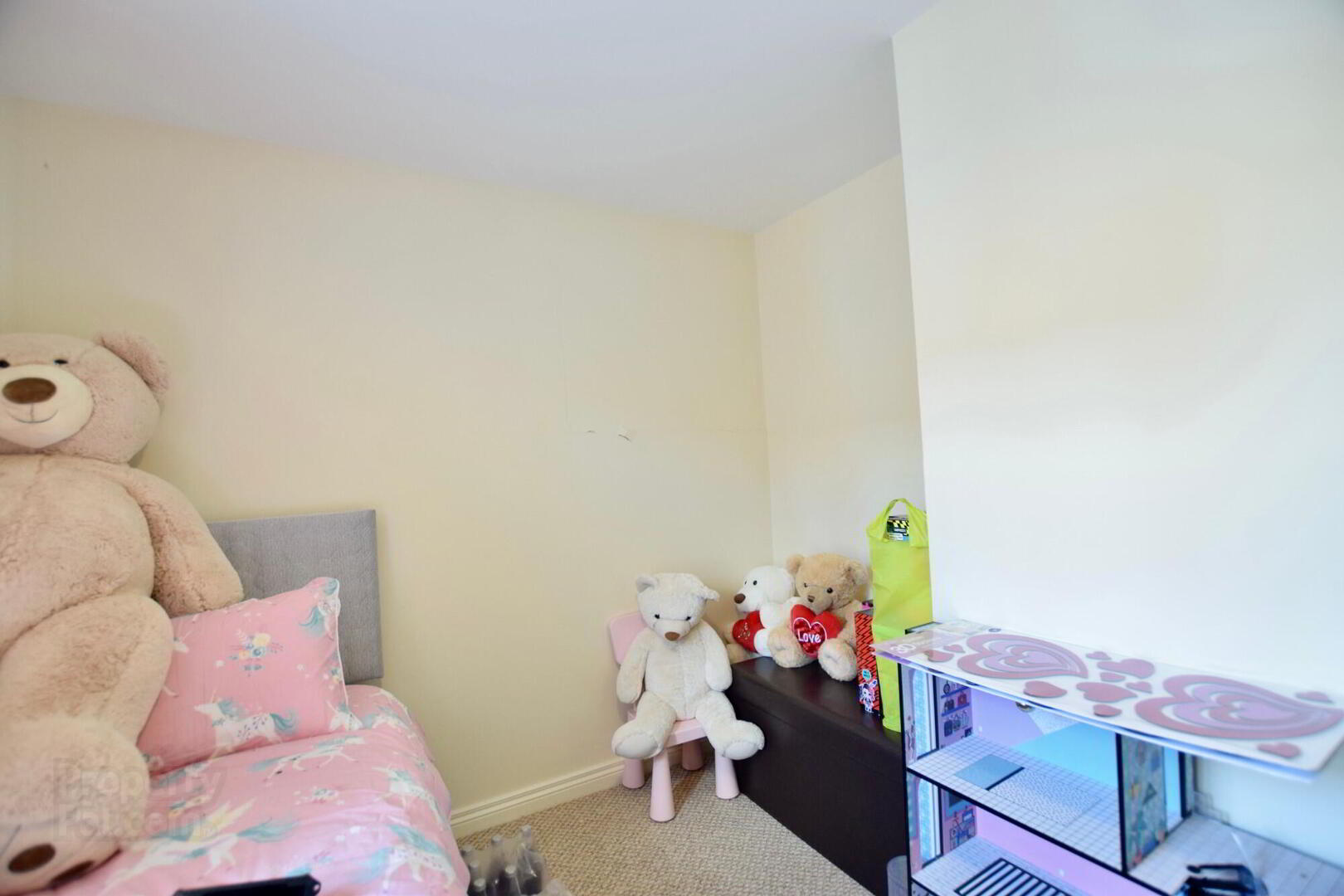 2 Molesworth Court 10 of 14