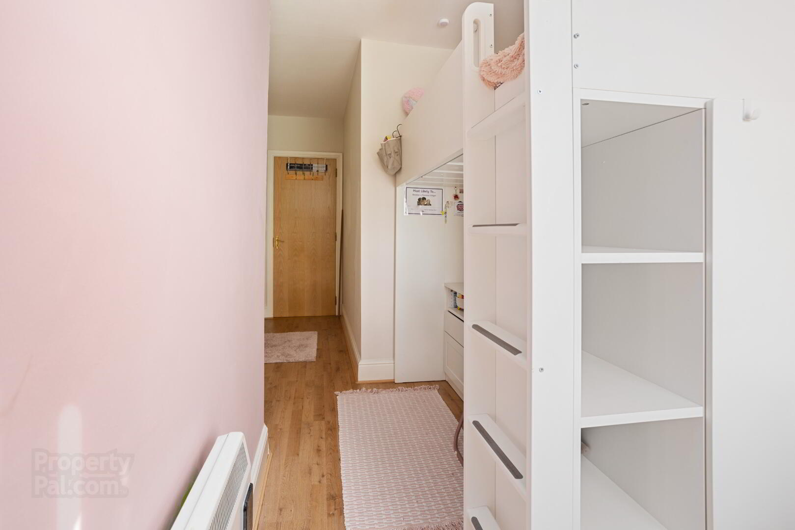 6 Woodview Court 18 of 23