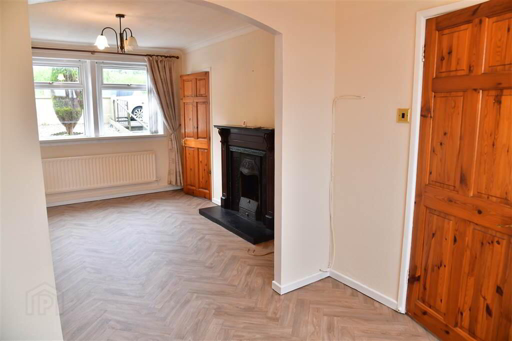 127 Moat Road 5 of 18