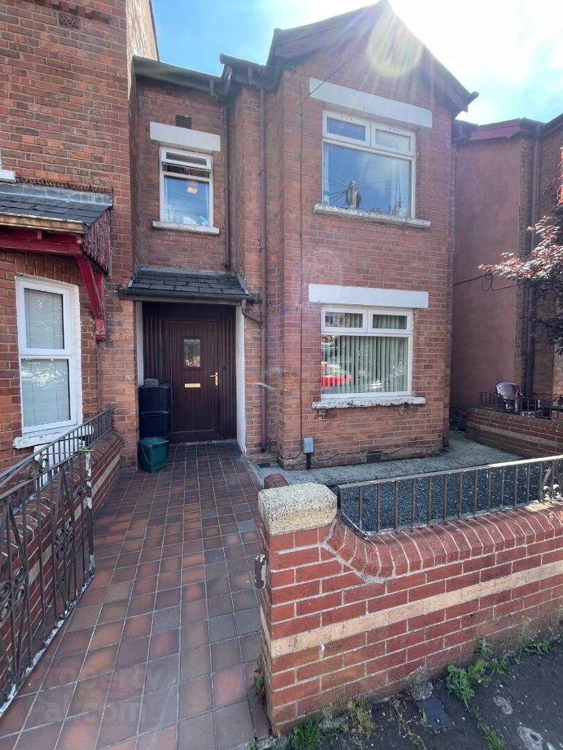64 Ava Street 1 of 14