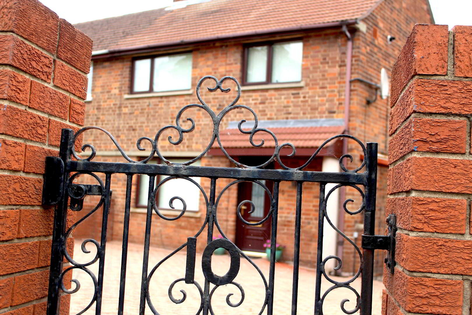 10 Woodside Green 3 of 23
