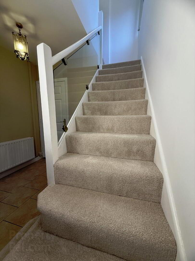 10 Woodside Green 9 of 23