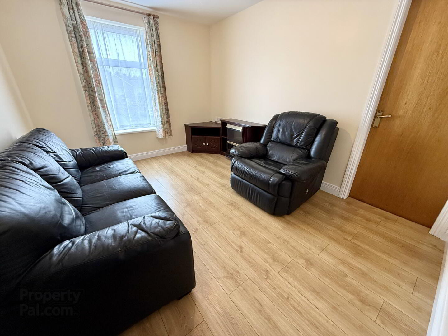 property description image
