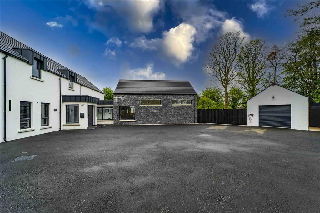 Hunters Corner, 18a Glenavy Road 5 of 46