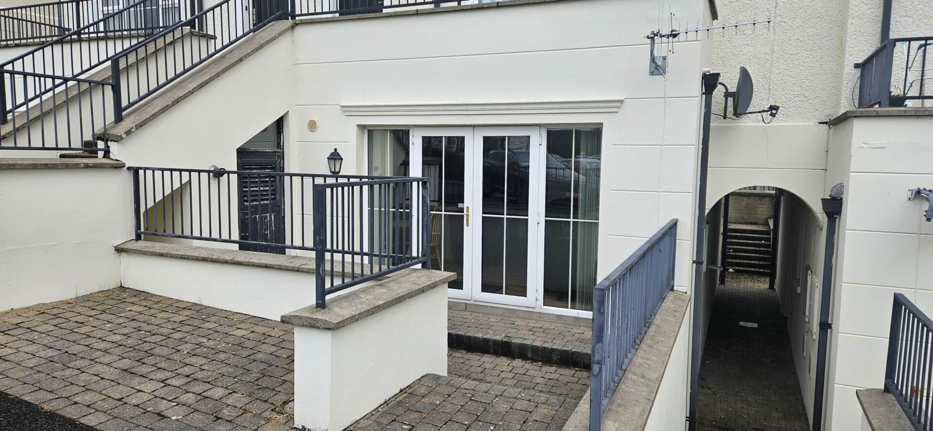 property description image