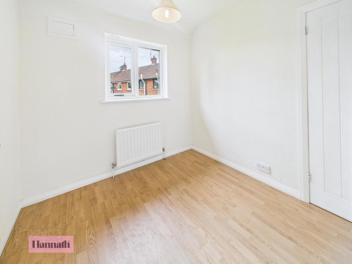 2 Gloucester Avenue 11 of 15