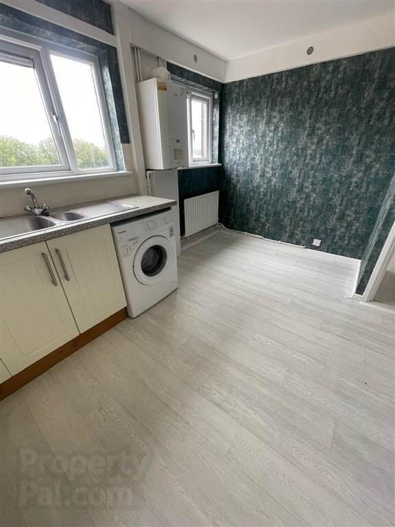 Flat 16, 117 West Circular Road 4 of 10