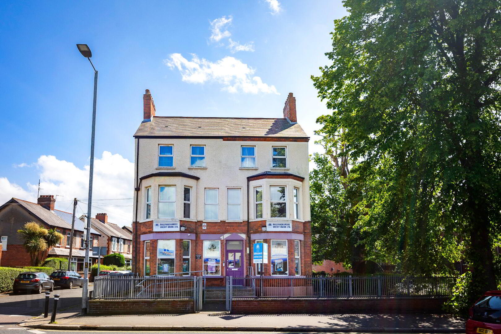 171-173 Upper Newtownards Road 1 of 24