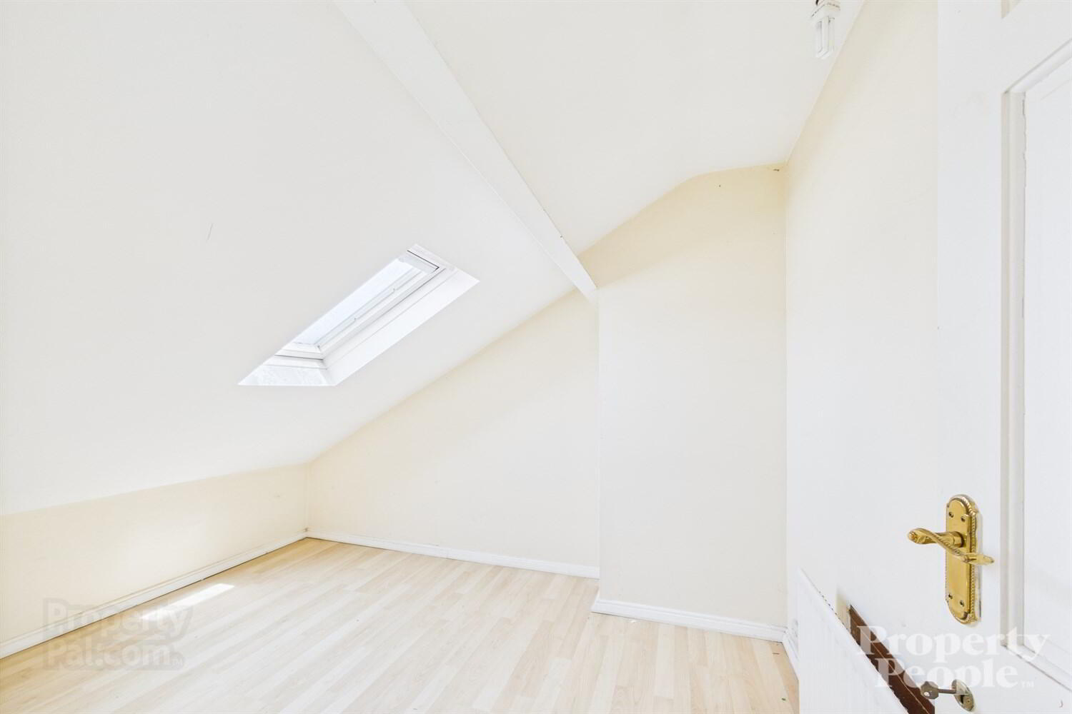 16 Rutland St 9 of 11