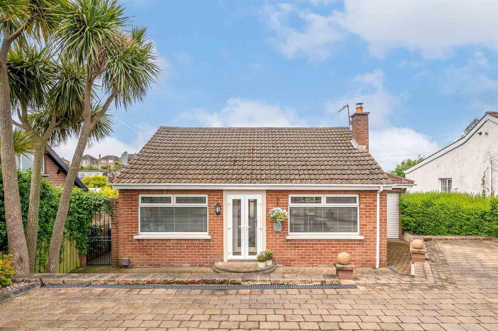 86 Newtownards Road 1 of 23