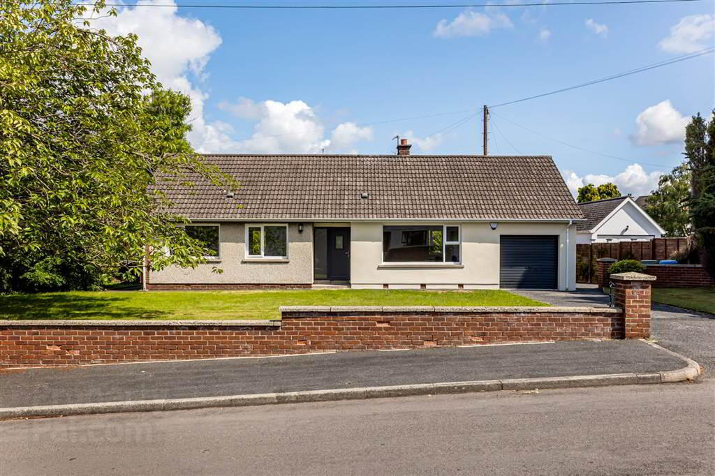 6 Plantation Avenue 1 of 43