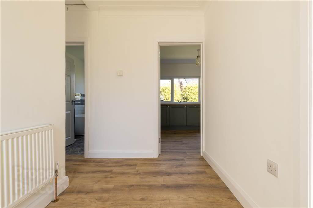 6 Plantation Avenue 10 of 43