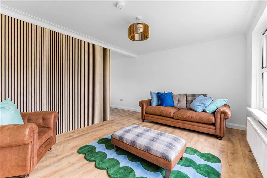 6 Plantation Avenue 12 of 43