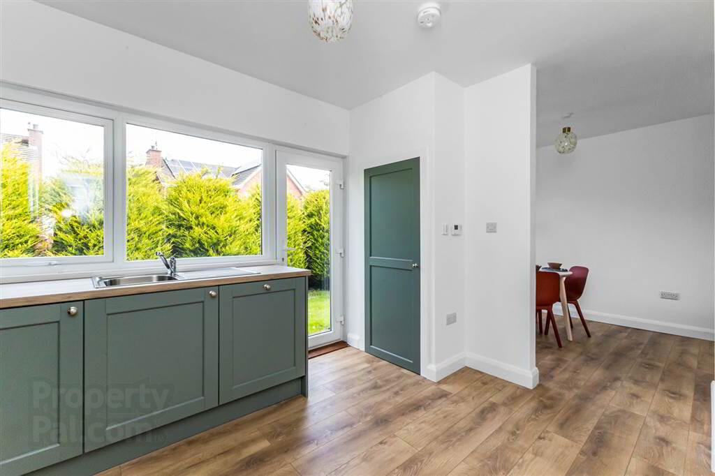 6 Plantation Avenue 22 of 43