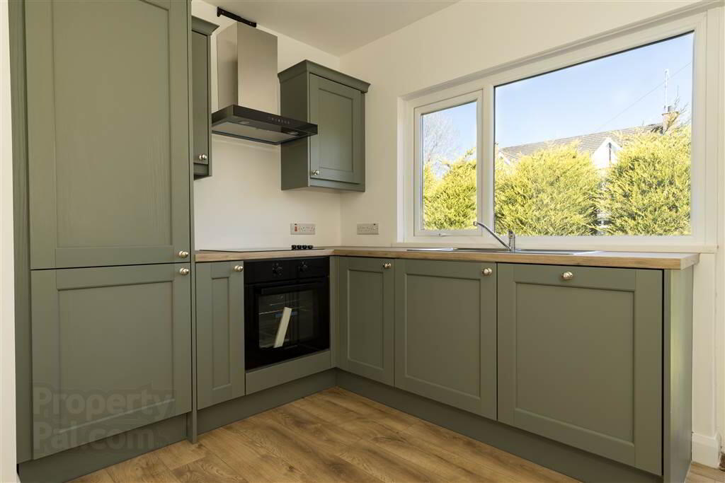 6 Plantation Avenue 23 of 43