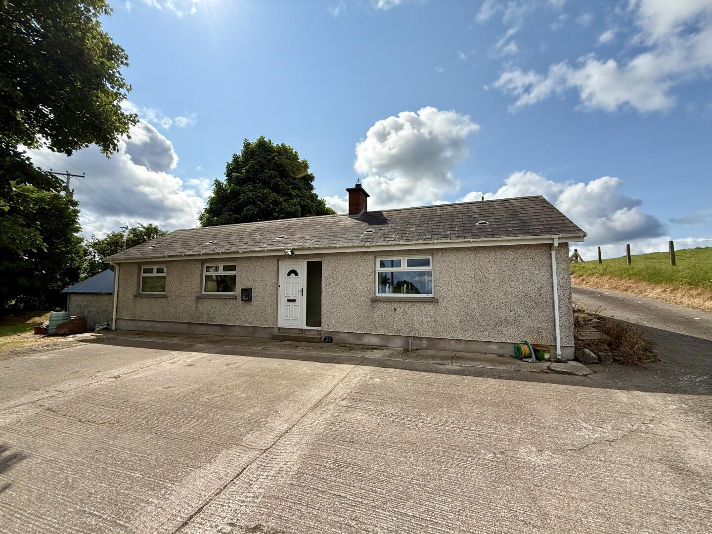 27 Annvale Road 1 of 7