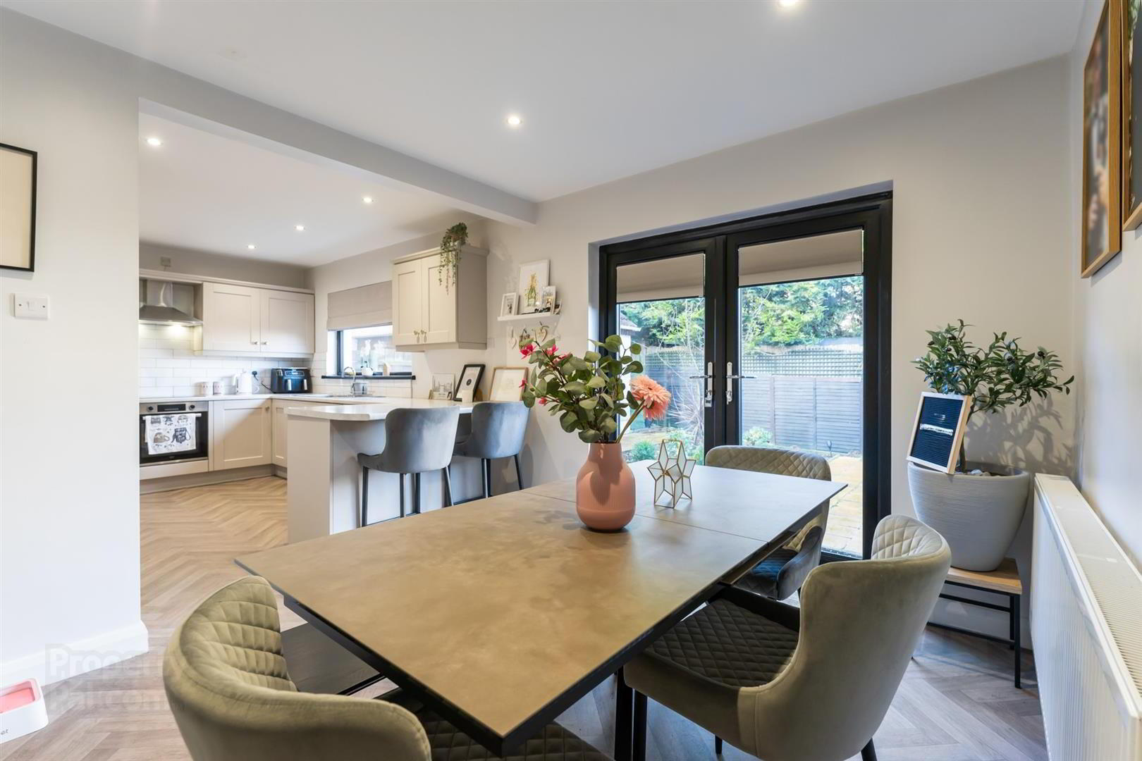 31 Craiglands Manor 6 of 16