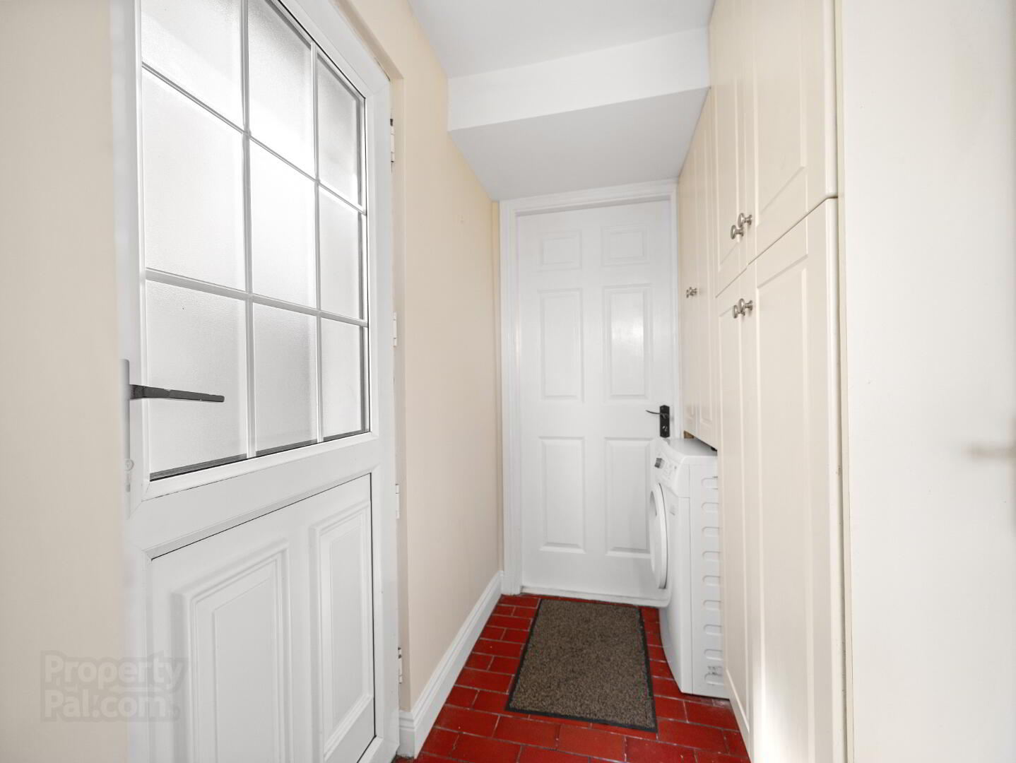 7 Highfield, Dublin Road 18 of 41