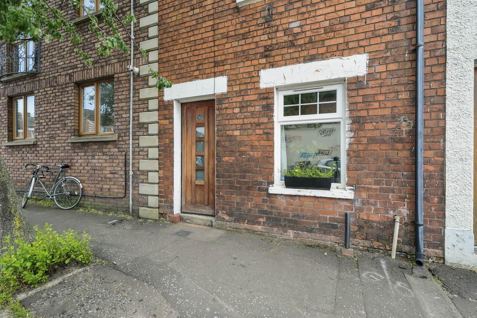 property description image