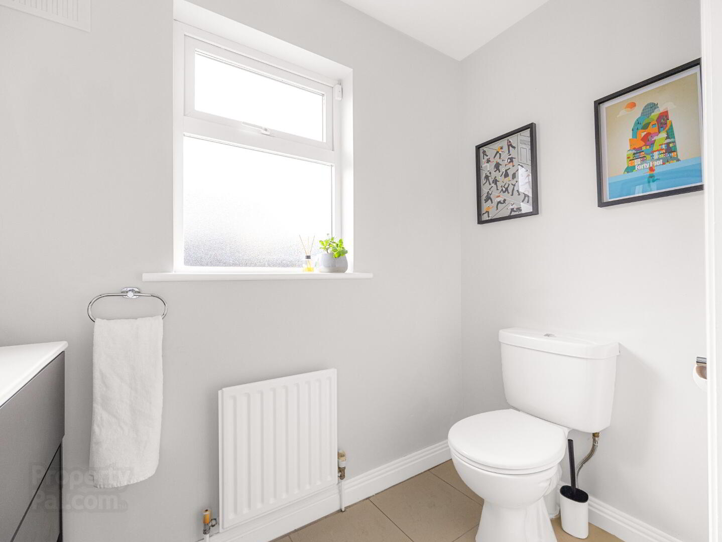 29 Feltham Hall, Blackbog Road 21 of 43