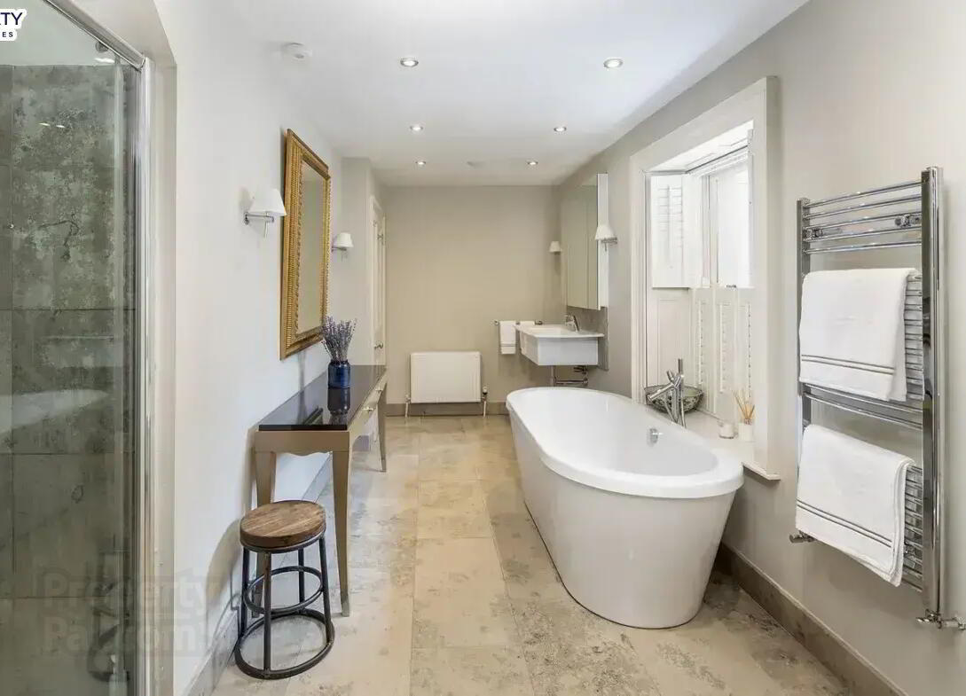 2 Belgrave Place 23 of 45