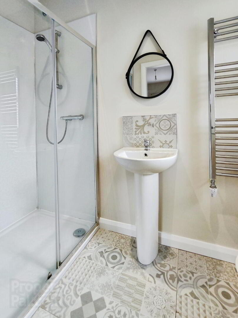 8a St Patricks Avenue 13 of 20