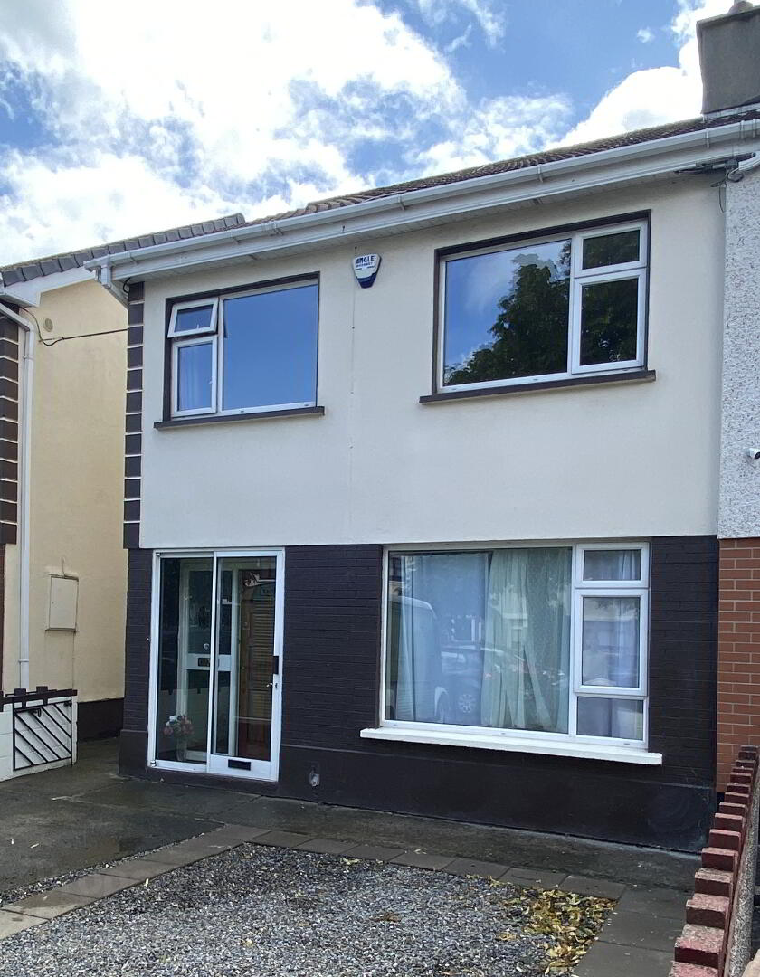 13 Heatherview Drive 2 of 14