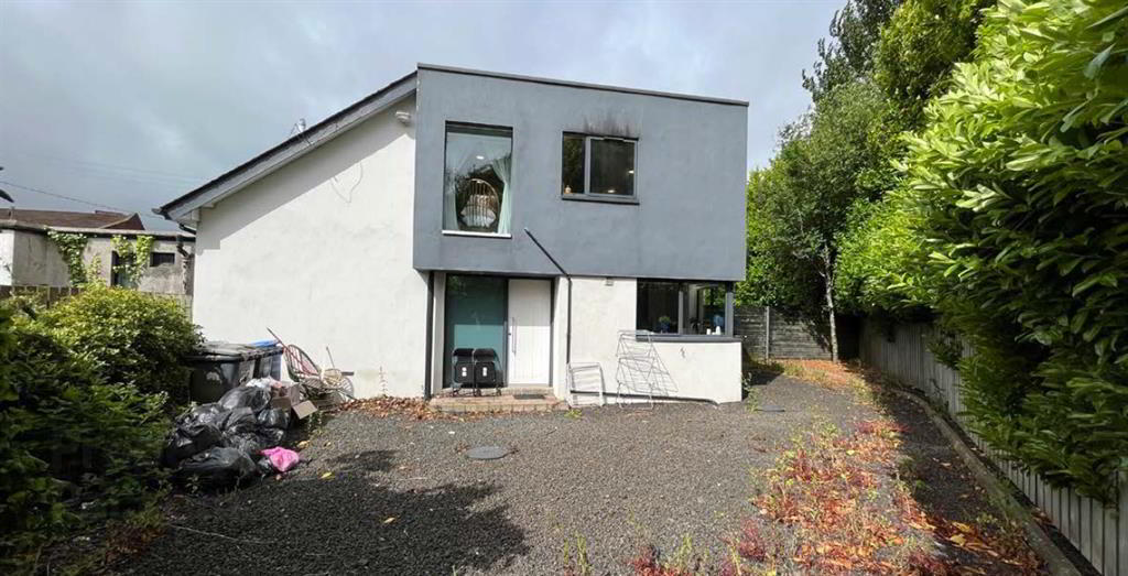 property description image