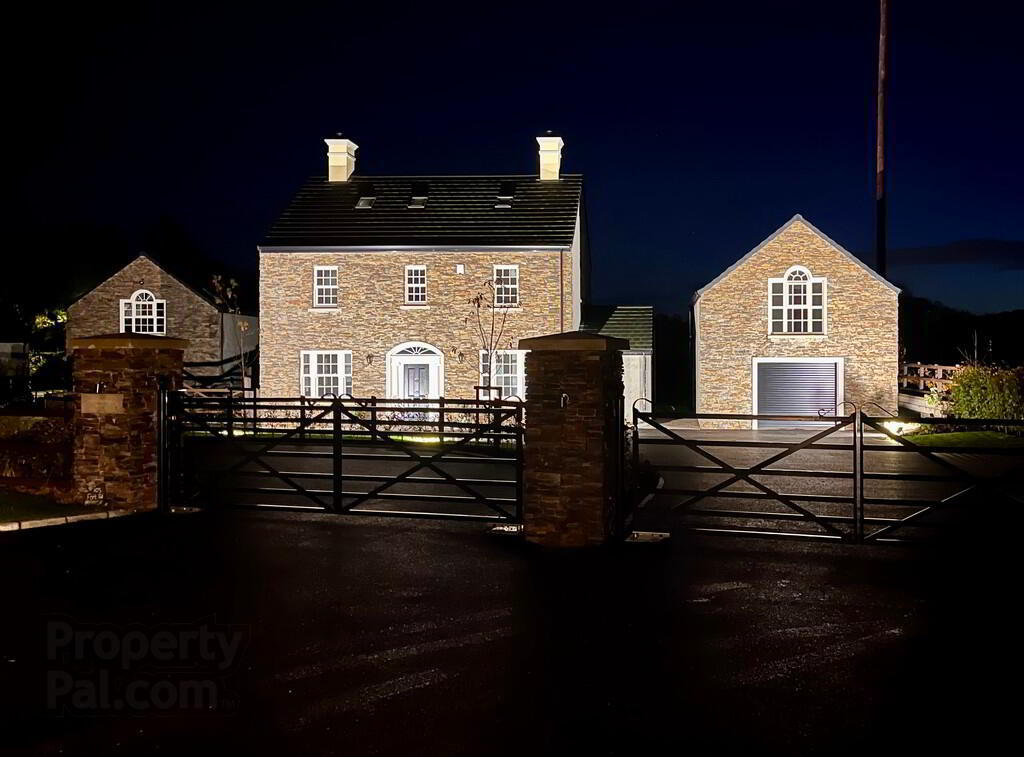 Ravensglen House, 18 Glen Road 3 of 7