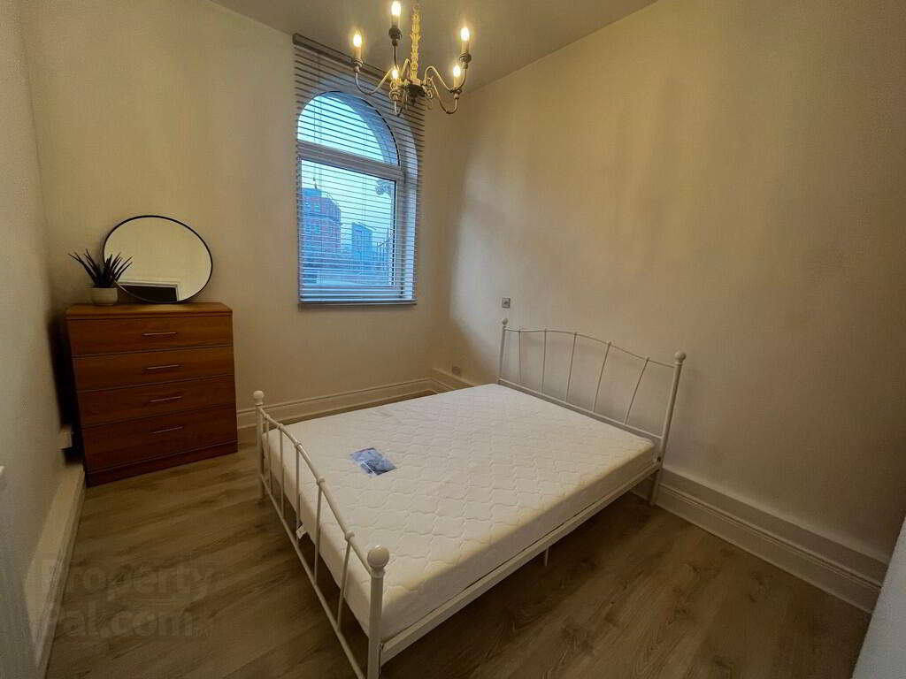 14a Lisburn Road 8 of 10