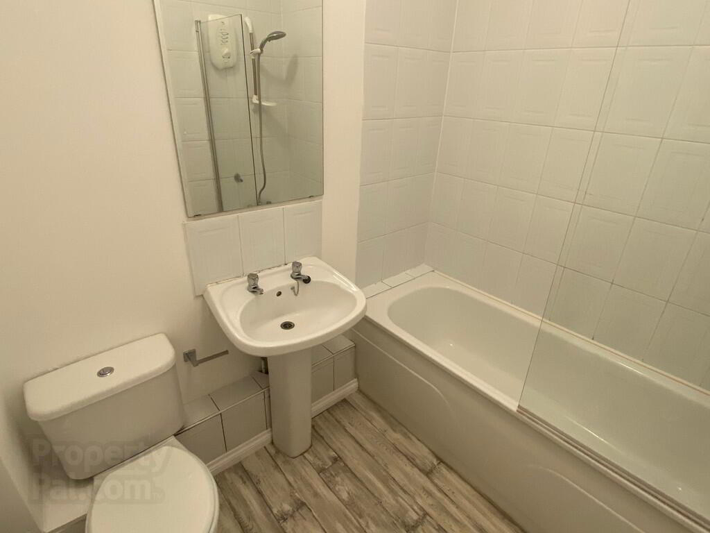 14a Lisburn Road 10 of 10