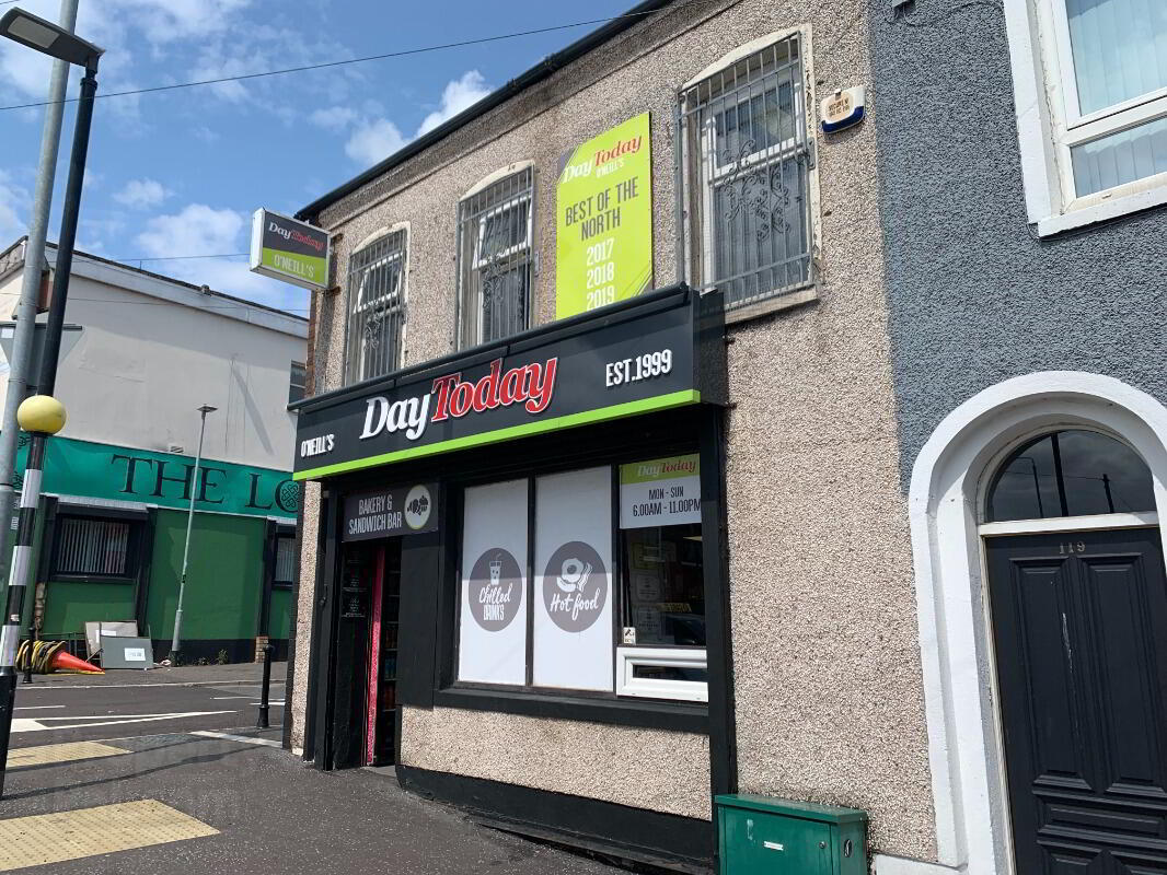 121 New Lodge Road 1 of 19