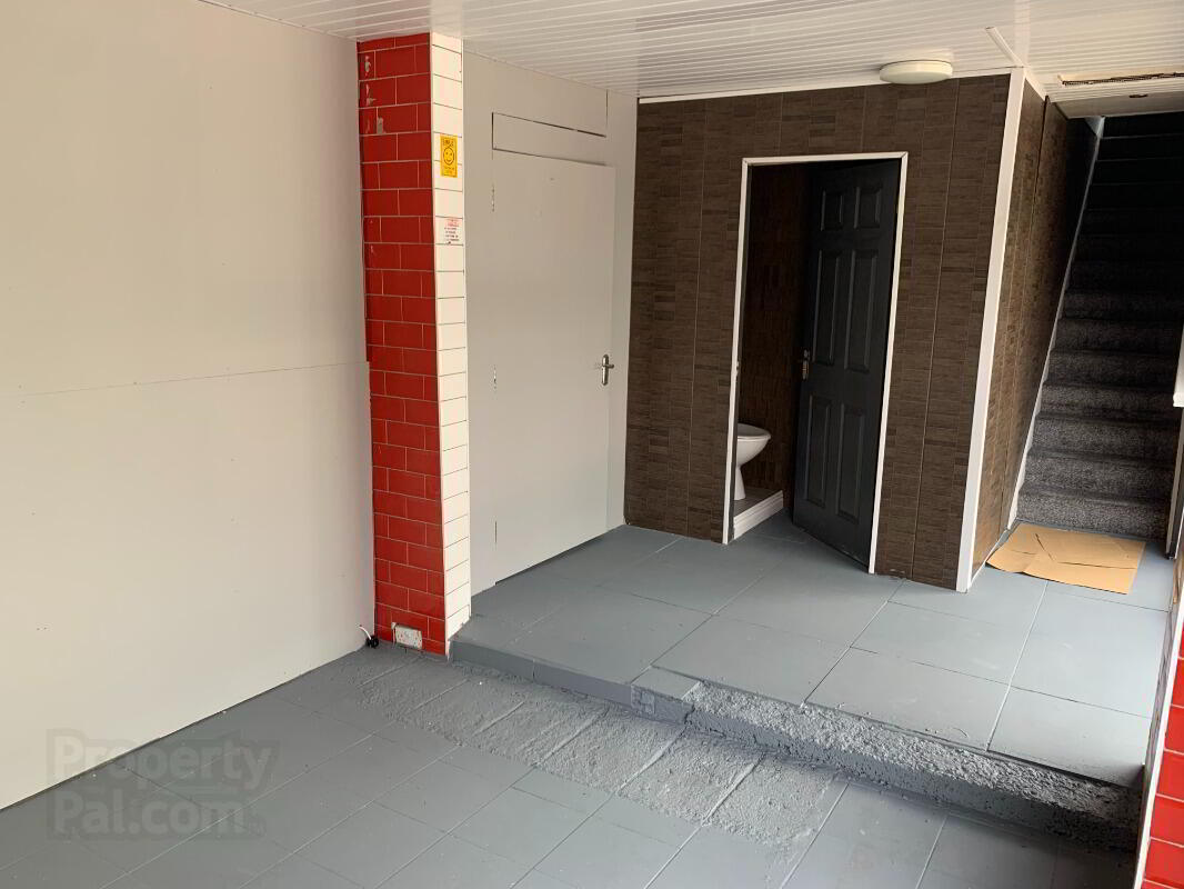 121 New Lodge Road 14 of 19