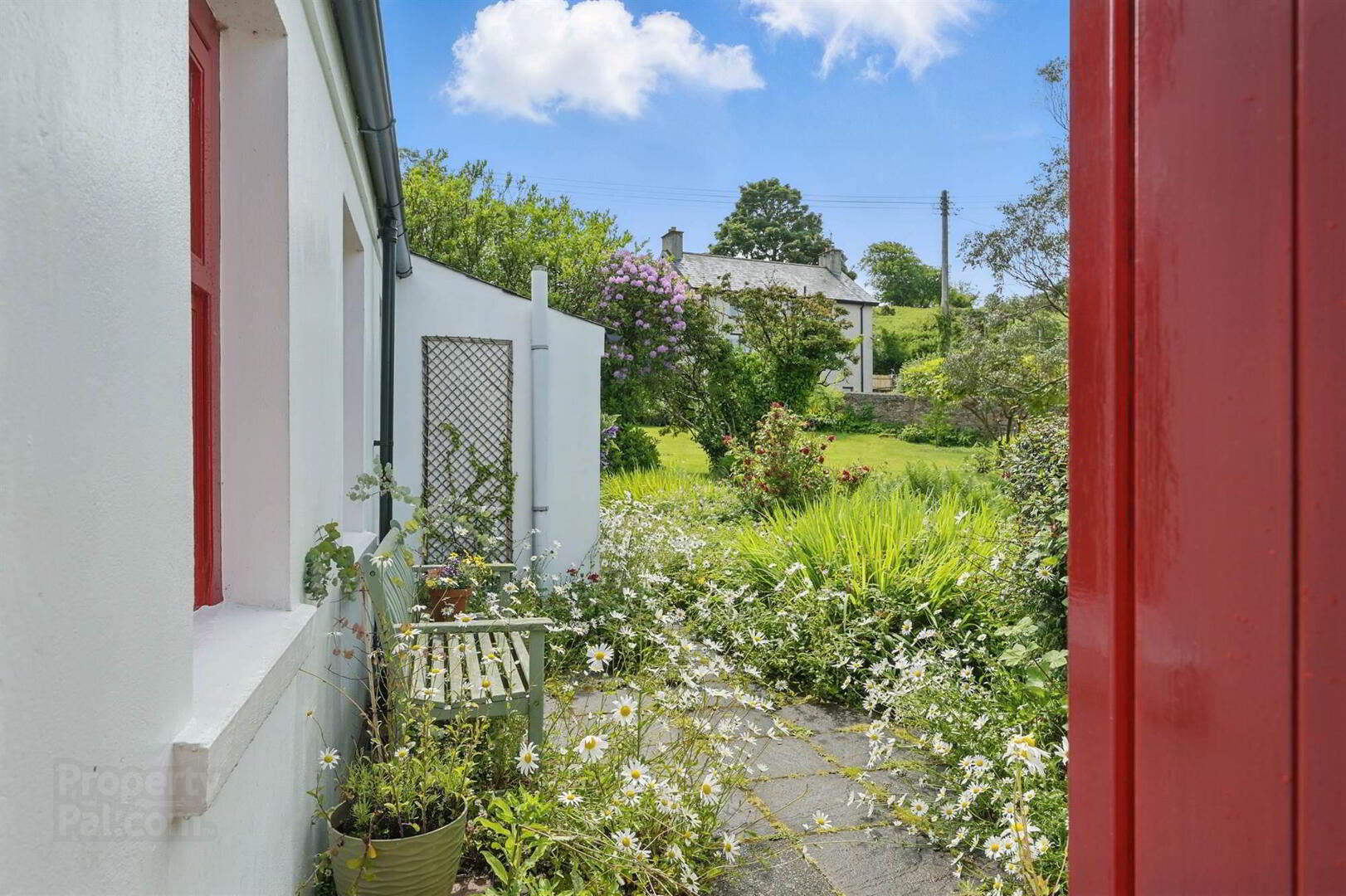 "Sheelagh's Cottage", 6-8 Strand View Park 23 of 45