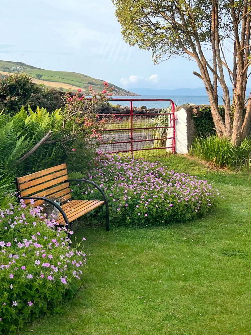 "Sheelagh's Cottage", 6-8 Strand View Park 42 of 45