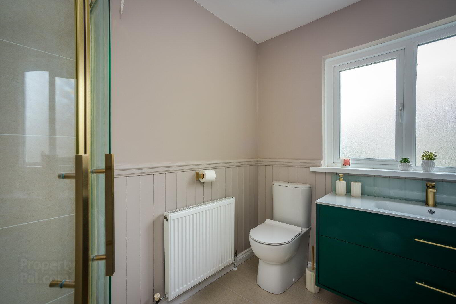 4 Kingsland Crescent 17 of 18