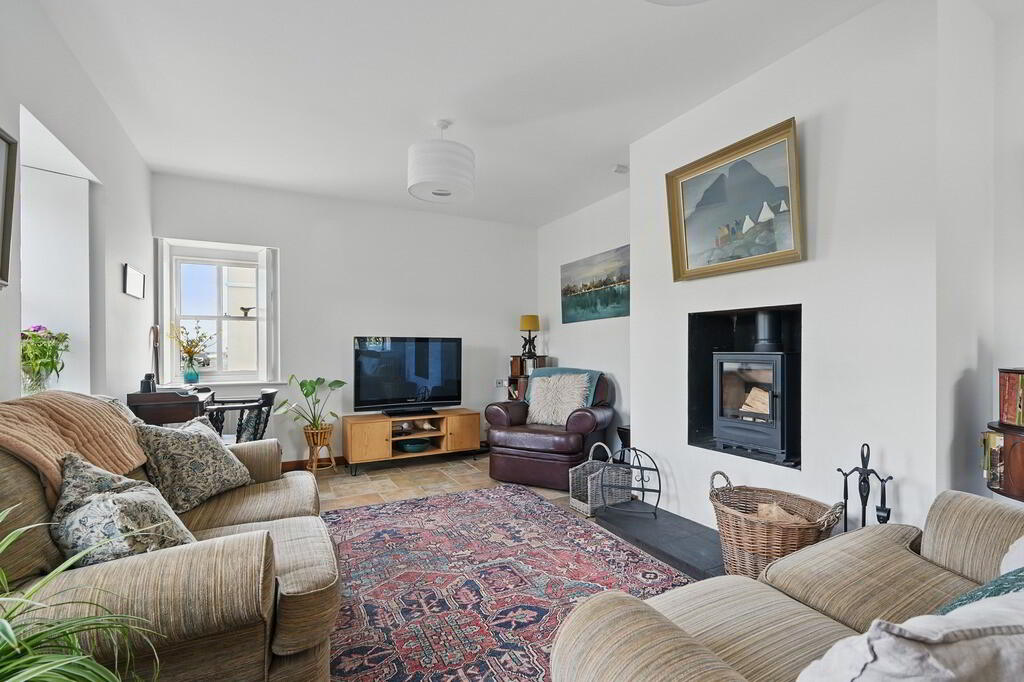 'Sheelagh's Cottage', 6-8 Strand View Park 4 of 44