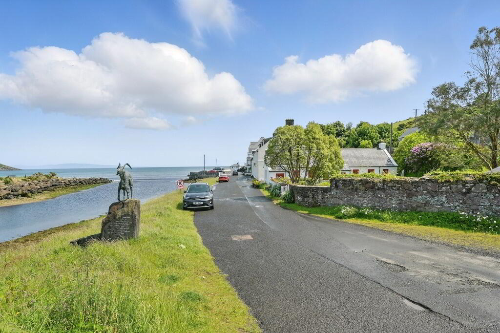'Sheelagh's Cottage', 6-8 Strand View Park 39 of 44