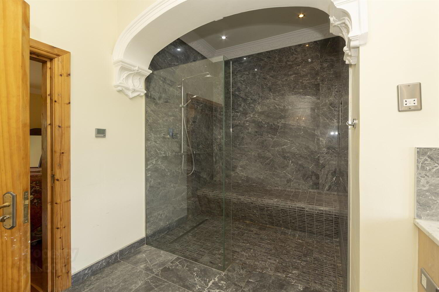 Eden House, 1 Edenturcher Road 32 of 63