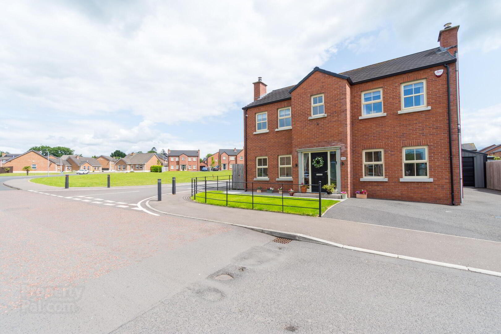 78a Monree Hill 3 of 39