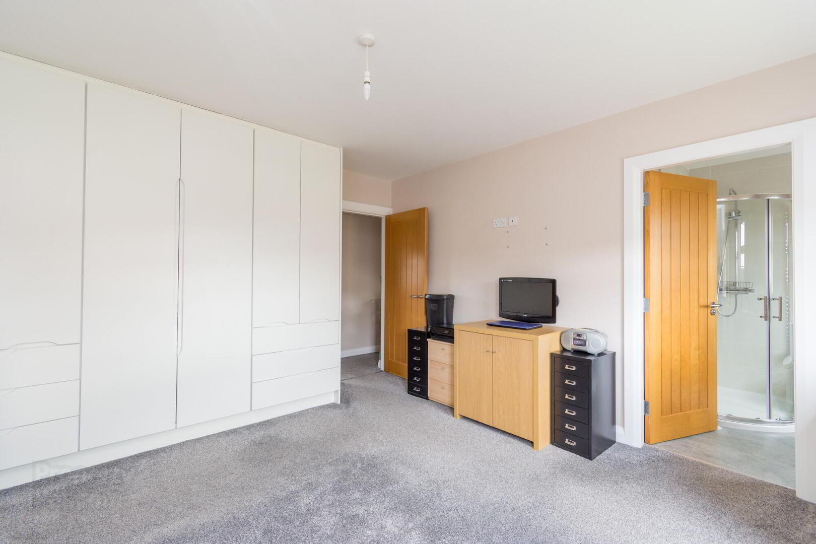 78a Monree Hill 22 of 39