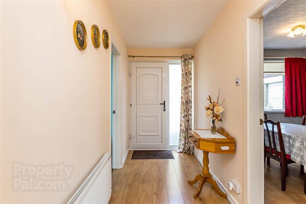 2 Monaville Close 5 of 28