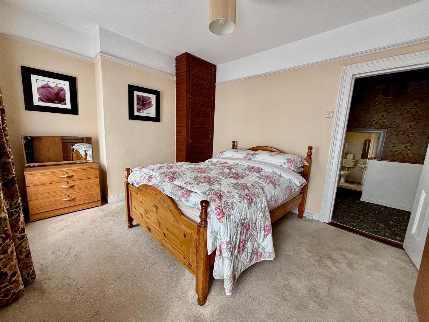 38 Avenue Road 14 of 22