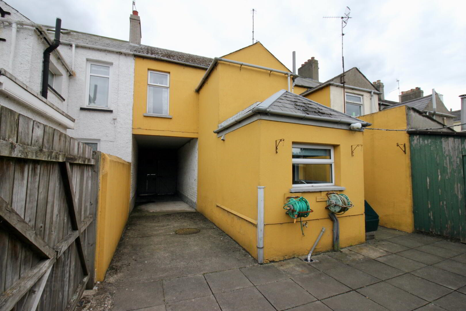 38 Avenue Road 18 of 22