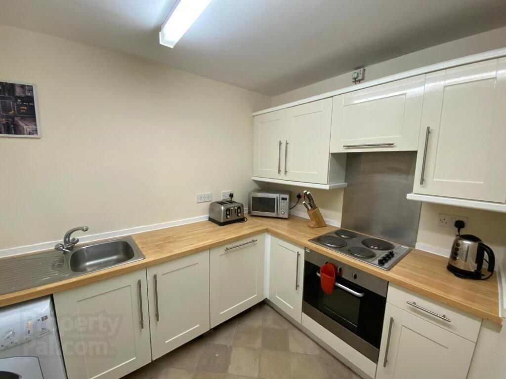 11 Polwarth Gardens 4 of 14